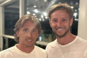 拉基蒂奇:莫德里奇身体状态还像个小伙子,至少能再踢两三个赛季