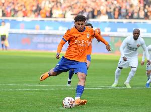 专访克雷桑:两连胜已说明一切 助攻谢文能有预谋