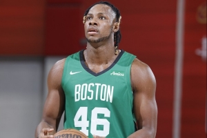 场均4.3分4.3板!Scotto:绿军计划与中锋查尔斯·贝西签10天合同