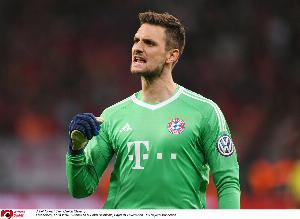 踢球者:乌尔赖希将伤缺约6周,拜仁甚至可能被迫启用16岁门将