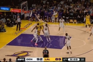 这球有点帅!艾顿“戈塔特式”掩护 拉拉维亚慢三步轻松单臂挑篮