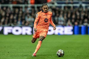 太稳了!拉菲尼亚巴萨生涯7次主罚点球全部命中