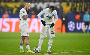 记者:姆希塔良对阵亚特兰大肌肉受伤,严重程度有待评估