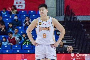 复出就是尽力局！张宁替补7中5砍16分 两度进压哨球&末节3+1续命