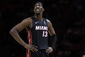 人们想让你道歉?阿德巴约:因为他们认为我不是得分手&罚球太多