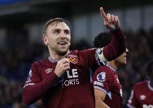 鲍文:面对曼城时我们的防守非常出色,拿到了非常关键的1分