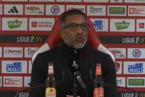 马赛主帅:我们需要主场球迷们的支持,让球队实现晋级欧冠的目标