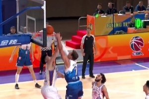 强力内线！门内加替补11中7拿下16分7板3助 各种冲筐暴扣