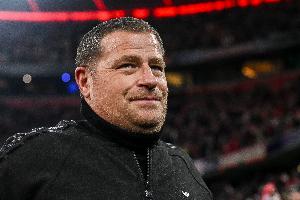 埃贝尔：我和丁格特进行了对话，他说不该向迪亚斯出示第二张黄牌