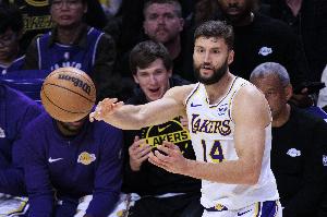 关键卡位战!5连胜湖人挑战火箭 除克莱伯外其余人均可以出战!