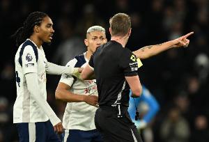 客战利物浦的英超联赛中里沙利松总计打进5球,仅次于安迪·科尔