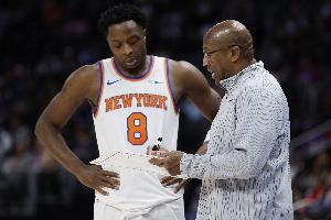 迈克·布朗:我对我们的开局 以及整场大部分时间的表现都不满意