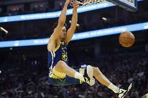 场均7.6分4.1篮板!勇士客战尼克斯 波斯特可以出战