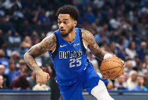 悍将一枚!PJ·华盛顿半场13中6砍14分5前场板 5断平生涯最高