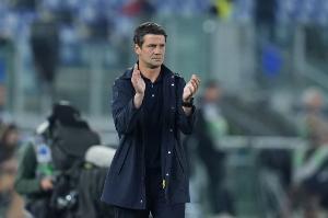 给了机会不中用!国米战平+遭争议判罚,但米兰输球再送1分优势