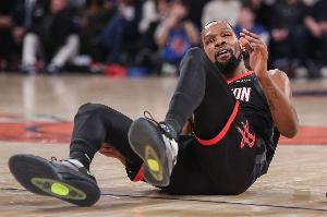 整整多一倍!火箭全场22失误&湖人仅11失误 杜兰特个人7失误