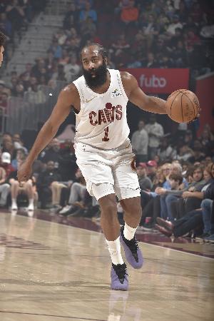 香波特:之前不看好哈登去骑士 但你证明我错了 希望你能圆梦冠军