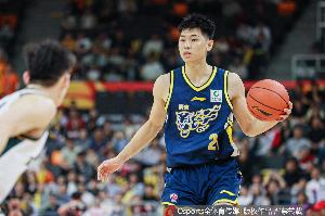 正负值+30全场最高!媒体人:崔永熙在不断恢复比赛感觉 不急的