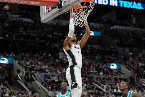 维拉纽瓦:如果马刺能超越雷霆排西部第一 文班就是MVP+DPOY