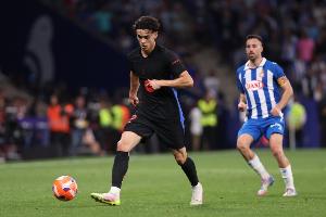 世体:福特结束在巴萨第一阶段的康复过程,他将回到埃尔切备战