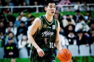 同曦官方:郭昊文赵柏清因传球争执继而辱骂&对抗 向广大球迷致歉