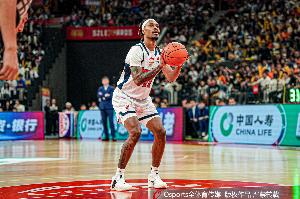 单节罚了11个!麦考尔罚球11中7拿到11分2板3助1断 其余四首发0分