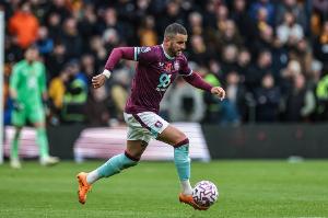 沃克:与曼城比本赛季阿森纳不算更难对付,但他们夺冠条件更成熟