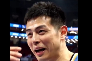 麦基：我喜欢方硕的打球方式！方硕调侃：不说我好话我不传他球