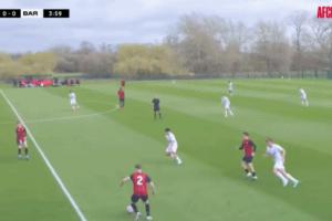 徐彬代表巴恩斯利U21再首发!出场60分钟,中场完成拦截+由守转攻