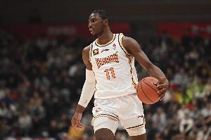 予取予求!迪亚洛半场12中8砍下20分6篮板4助攻带队领先