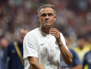 罗马诺:恩里克目前完全专注于巴黎,他并没有与切尔西和曼联接触