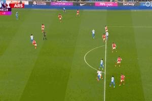 BBC：英超专家小组认定布莱顿应获点球 阿森纳第3次因VAR错判逃点