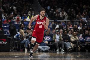 场均20.2分8.9板6.1助!明天火箭再战湖人 中锋申京将复出