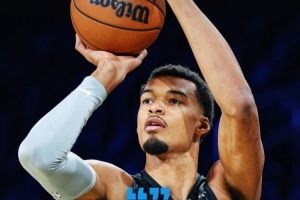 克六:我不能说我教了文班什么 反而是我从他那里学到了一些东西