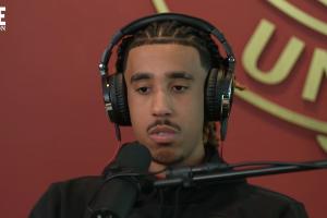 约罗:选15号因为我在15岁那年开始突破 平时喜欢打GTA、CS和战地