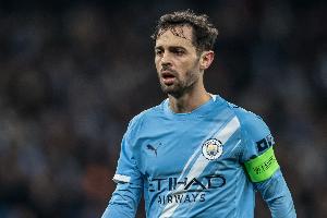 欧冠1/8决赛次回合战皇马,B席生涯第582场俱乐部比赛首次被罚下