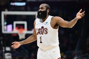 全场多少分?哈登7中6砍半场最高19分外加4板4助 罚球6中5