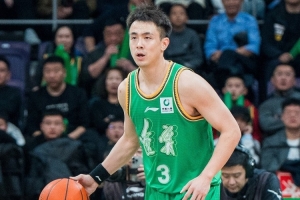 乌戈:不希望只靠一两个球员主宰比赛 继伟三分球13中6非常优秀