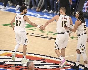 都有球打今天!掘金首发五人集体三节打卡 13人全部出场均有得分