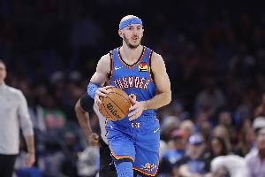 数据不显作用巨大！卡鲁索3中1得2分8板1助2断 正负值+19遥遥领先