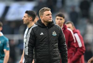 不止埃迪·豪！2016年内维尔带队在诺坎普也被巴萨打进7球