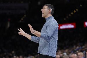 失手了!切特被吹犯规雷霆挑战失败 连续12次挑战成功纪录终止