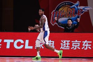 中国篮协开出罚单:经纪人证书被吊销 四川男篮及外援遭严重警告