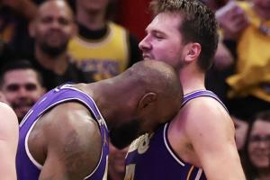 还能说啥!湖人七连胜期间詹姆斯出战4场全胜且出手均不超过15次