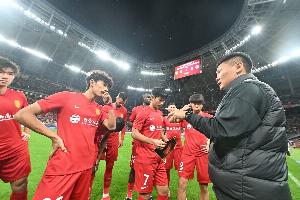 辽媒：时隔八年回归中超主场！辽宁铁人队迎破局之战