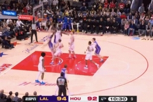 游鱼一般丝滑!小里夫斯背运过掉谢泼德 无惧补防挑篮取分