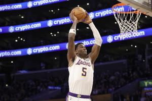 不如→成为→超越卡佩拉!醒悟版艾顿半场8中6贡献12分+1帽