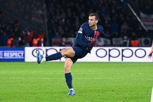 记者:法比安预计国际比赛日之后恢复合练,将很快回归巴黎名单