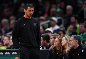 帕里什:绿军已经有了马祖拉的性格烙印 攻防两端都非常强硬