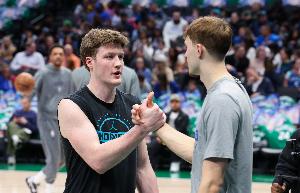 皮尔斯：每个进NBA的人在大学都是球星 进了联盟你得重新学习